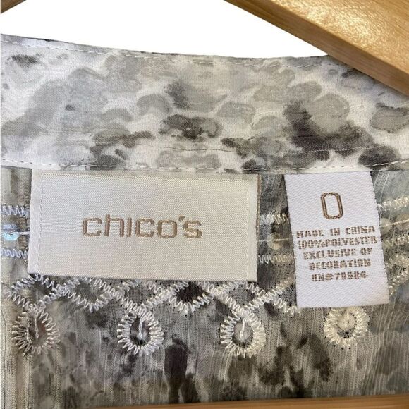 Chico’s Sheer with Sequins Gray and White Tunic Chico's Size 0 - Picture 10 of 15